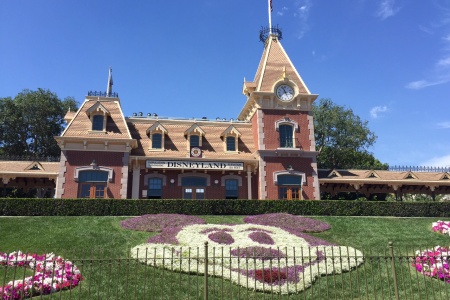 How Much Do Theme Park Tickets Cost in 2015?